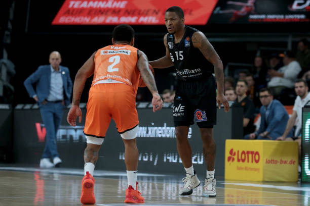 敢于突破自 敢于突破自