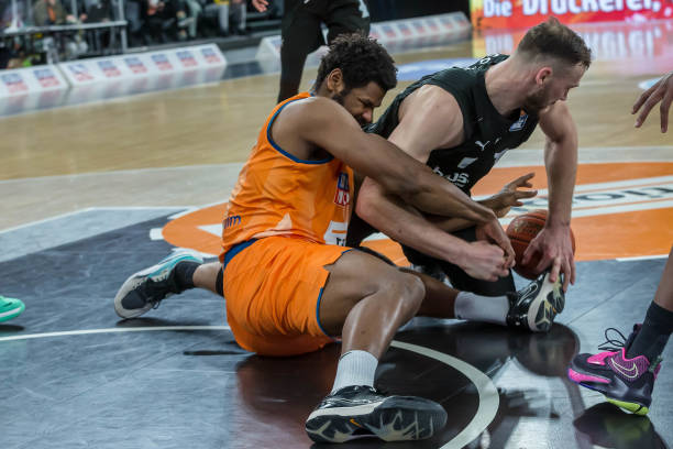 裁判的判罚 裁判的判罚