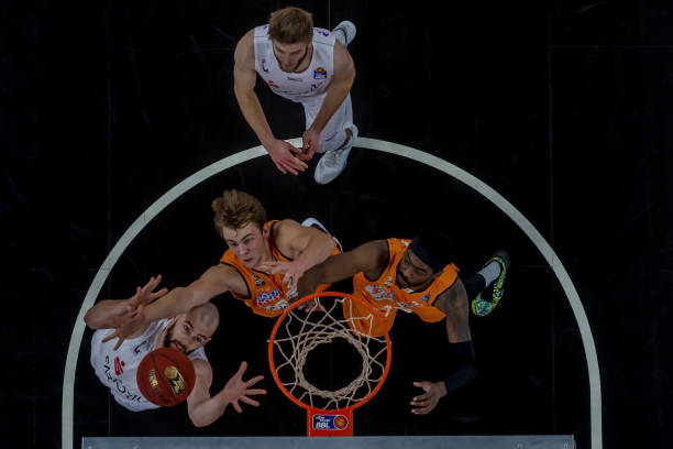 上通往欧洲 上通往欧洲