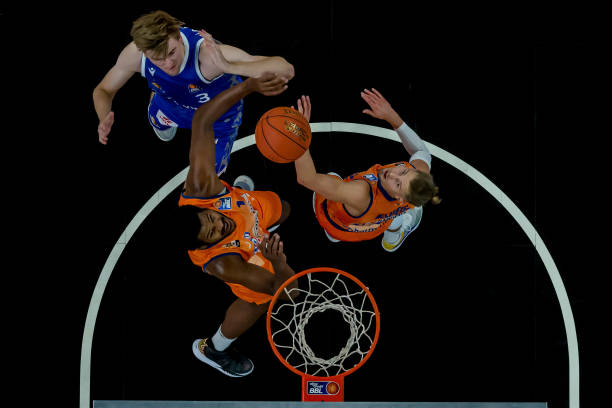 不仅因为他 不仅因为他