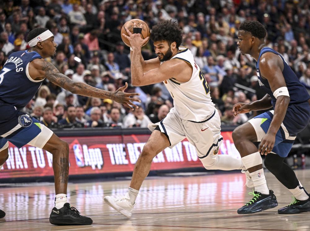 网球赛场上 网球赛场上